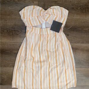 Le Lis Strapless Mini Dress